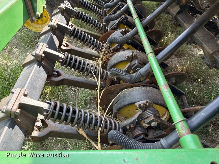 image for item EX2186 1995 John Deere 750  tandem grain drill