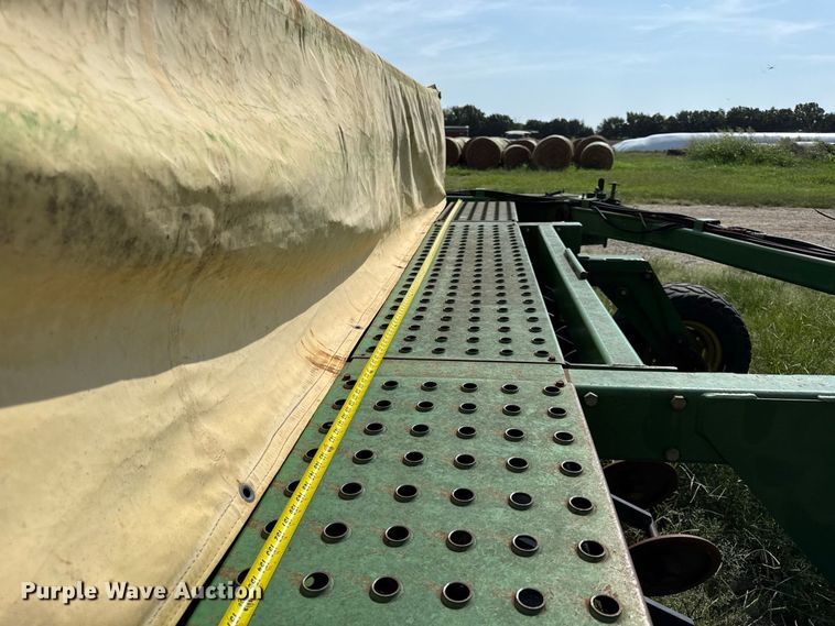 image for item EX2186 1995 John Deere 750  tandem grain drill