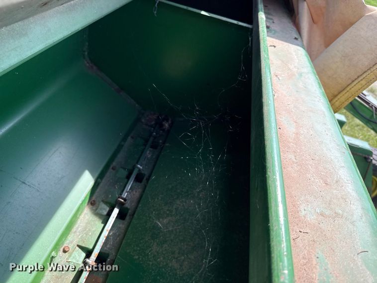 image for item EX2186 1995 John Deere 750  tandem grain drill