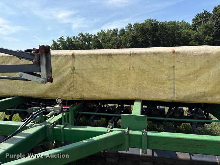 image for item EX2186 1995 John Deere 750  tandem grain drill
