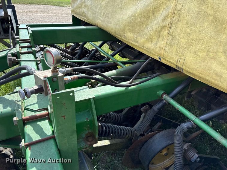 image for item EX2186 1995 John Deere 750  tandem grain drill