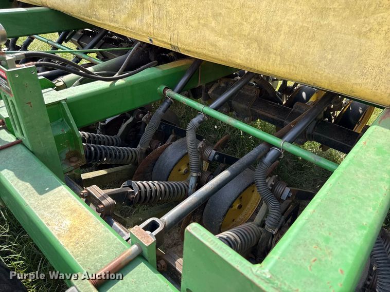 image for item EX2186 1995 John Deere 750  tandem grain drill