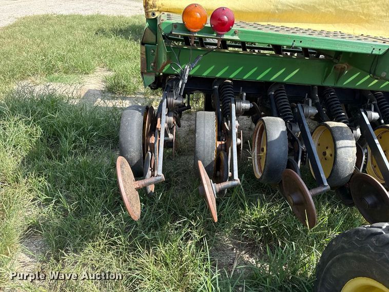 image for item EX2186 1995 John Deere 750  tandem grain drill