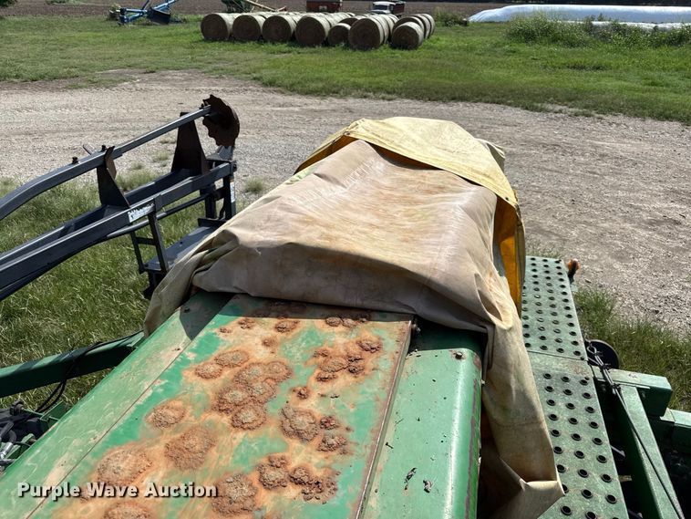 image for item EX2186 1995 John Deere 750  tandem grain drill