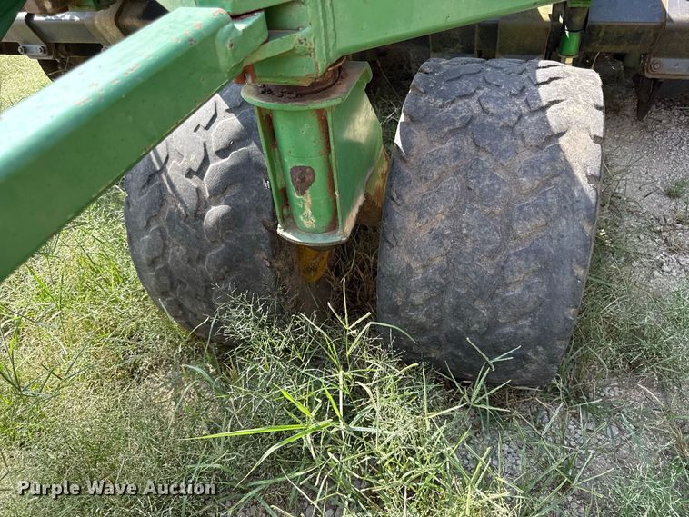 image for item EX2186 1995 John Deere 750  tandem grain drill