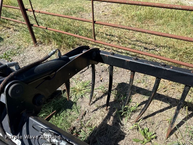 image for item EX2194 CNH America grapple bucket