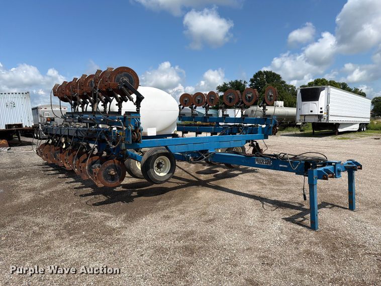 image for item FC3324 Progressive liquid fertilizer applicator