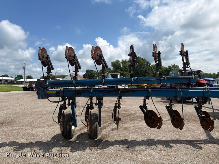 image for item FC3324 Progressive liquid fertilizer applicator