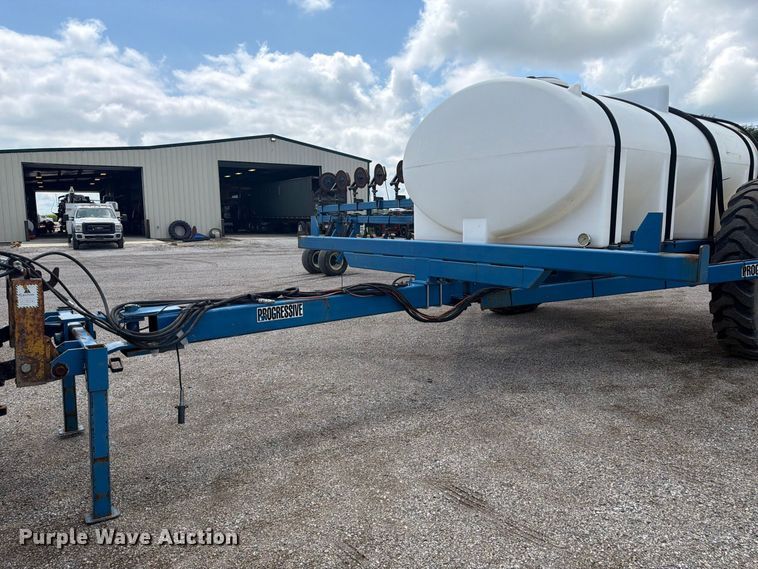 image for item FC3324 Progressive liquid fertilizer applicator