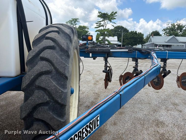 image for item FC3324 Progressive liquid fertilizer applicator