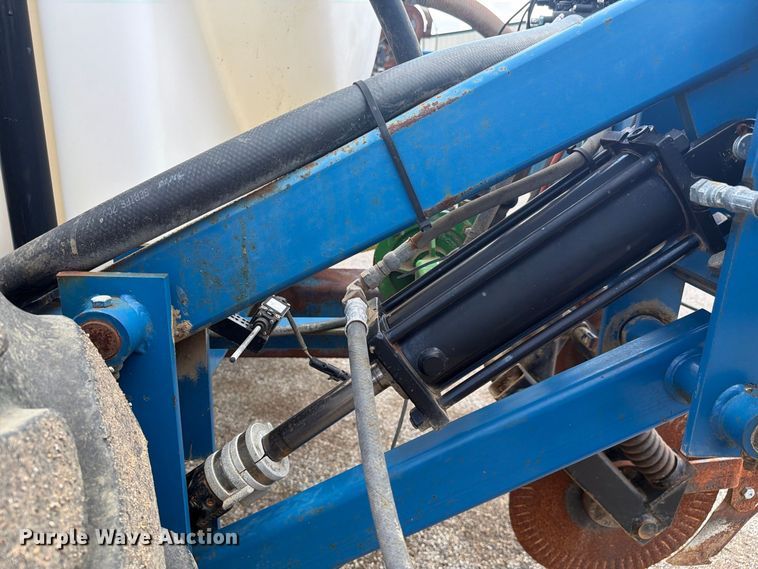 image for item FC3324 Progressive liquid fertilizer applicator