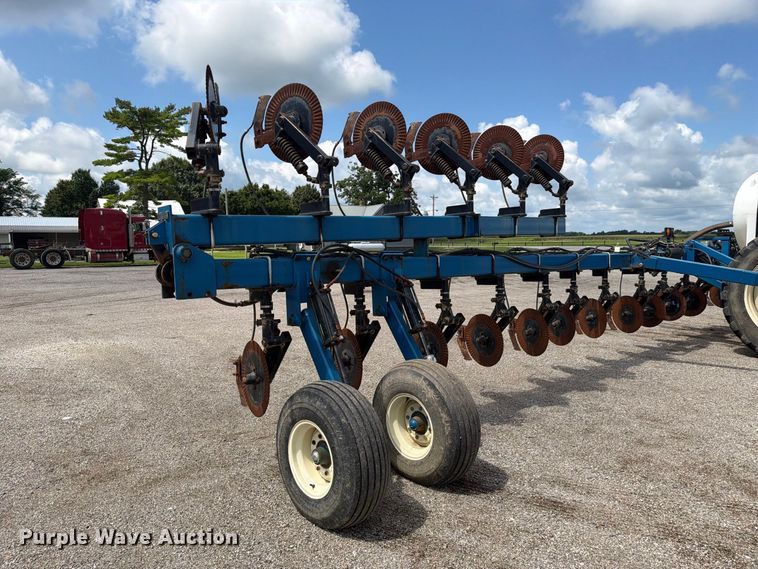 image for item FC3324 Progressive liquid fertilizer applicator