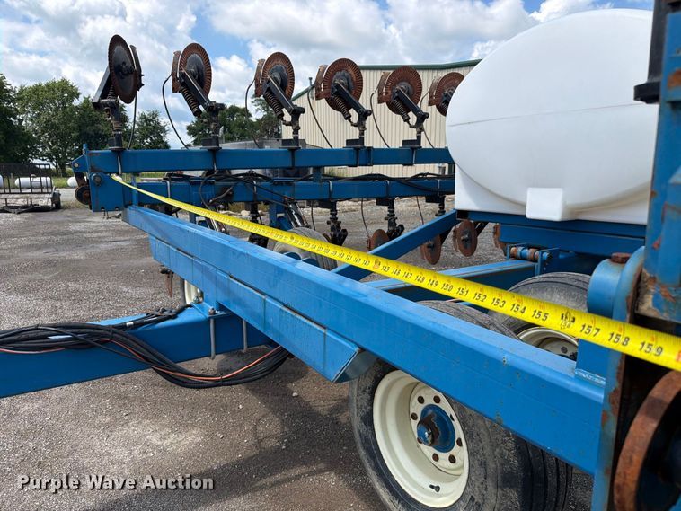 image for item FC3324 Progressive liquid fertilizer applicator