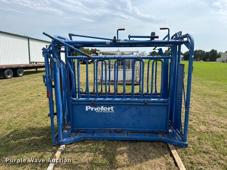 image for item FC4125 Priefert S04 Livestock chute