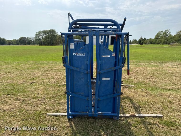 image for item FC4125 Priefert S04 Livestock chute