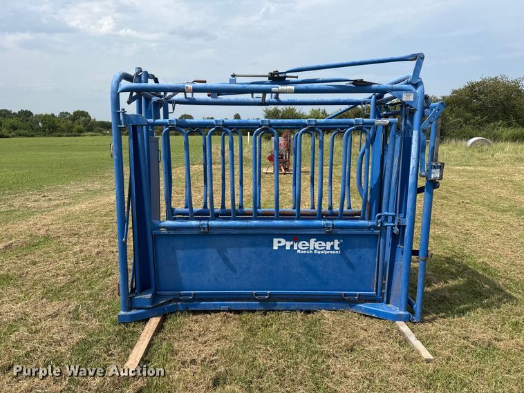 image for item FC4125 Priefert S04 Livestock chute