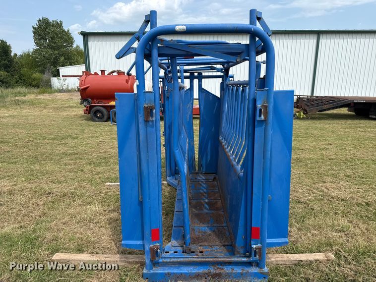 image for item FC4125 Priefert S04 Livestock chute
