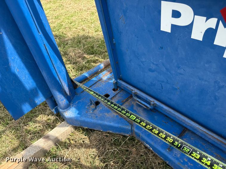 image for item FC4125 Priefert S04 Livestock chute