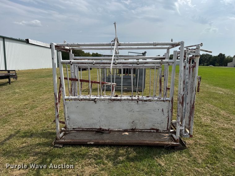 image for item FC4126 Livestock chute