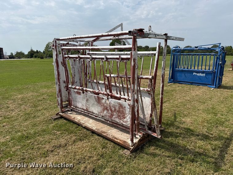 image for item FC4126 Livestock chute