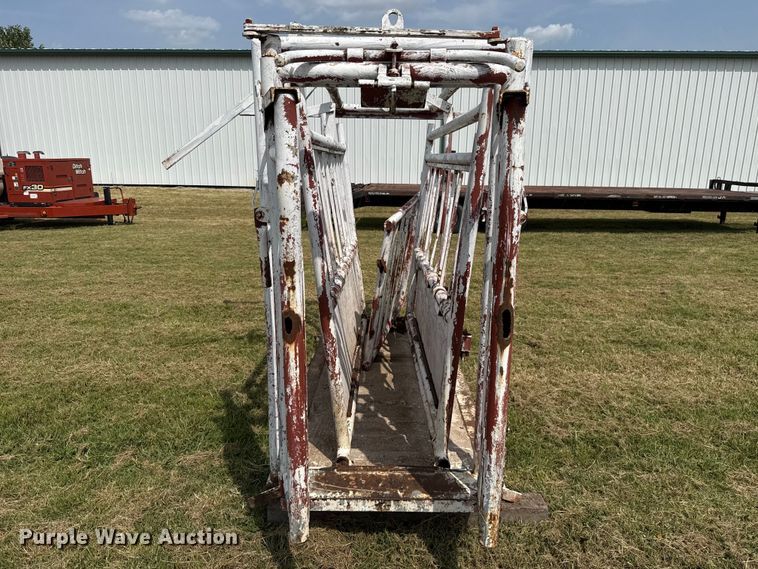 image for item FC4126 Livestock chute