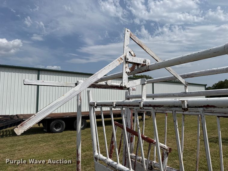 image for item FC4126 Livestock chute