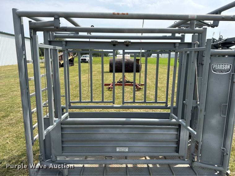 image for item FC4127 Pearson CMC01SC livestock chute