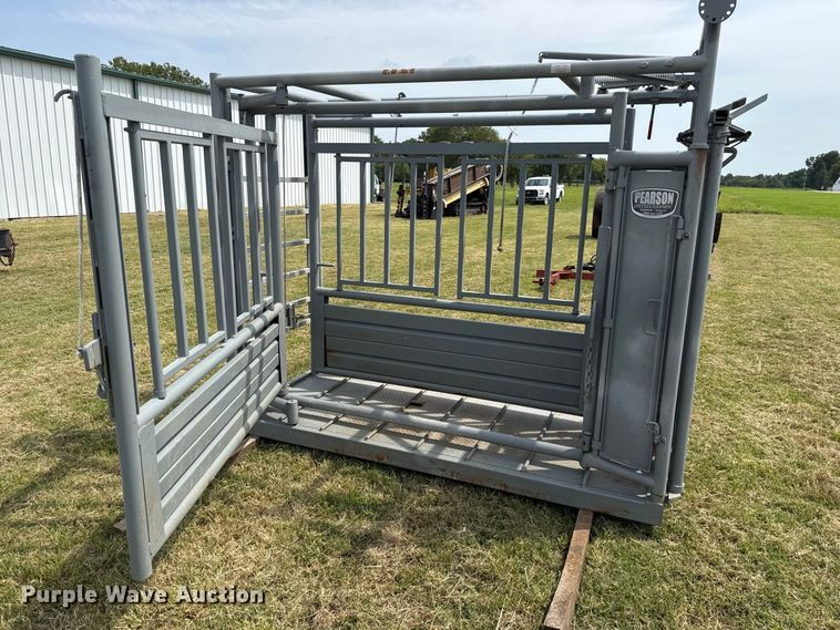 image for item FC4127 Pearson CMC01SC livestock chute