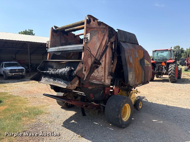 image for item FC4184 2008 New Holland BR7090 round baler