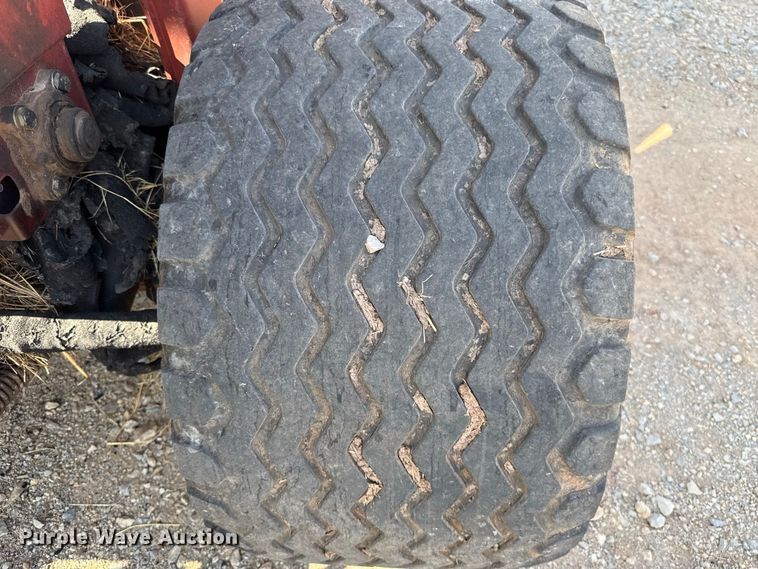 image for item FC4184 2008 New Holland BR7090 round baler
