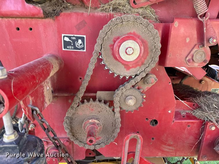 image for item FC4185 2007 New Holland BR780A round baler