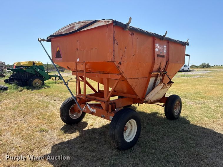image for item FC4186 Bradford Industries T-10 gravity wagon