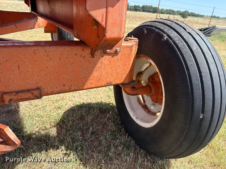 image for item FC4186 Bradford Industries T-10 gravity wagon