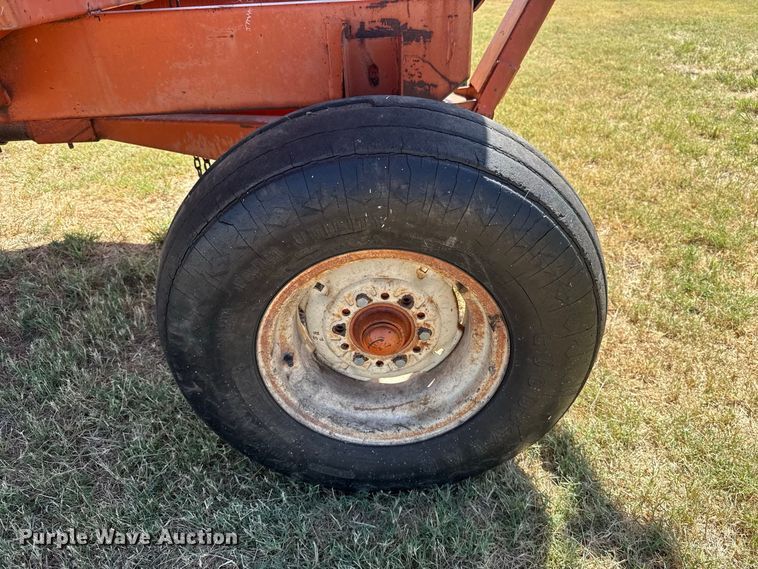 image for item FC4186 Bradford Industries T-10 gravity wagon