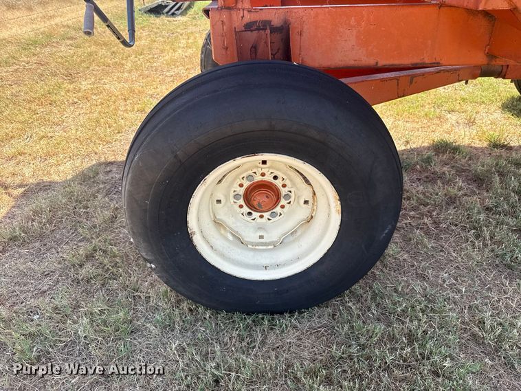 image for item FC4186 Bradford Industries T-10 gravity wagon