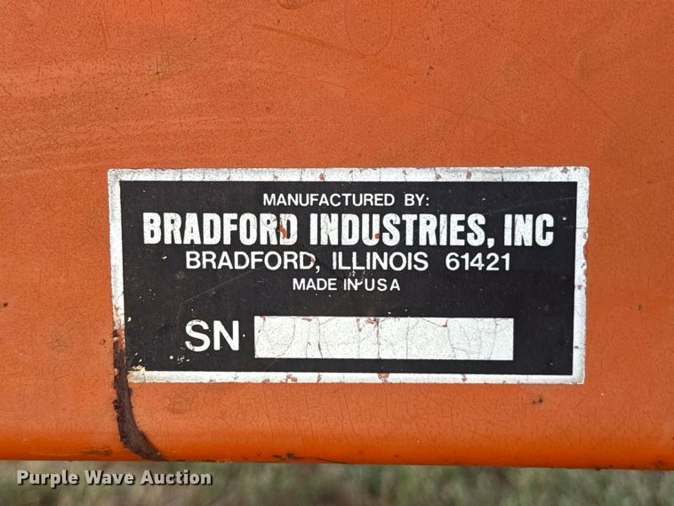 image for item FC4186 Bradford Industries T-10 gravity wagon