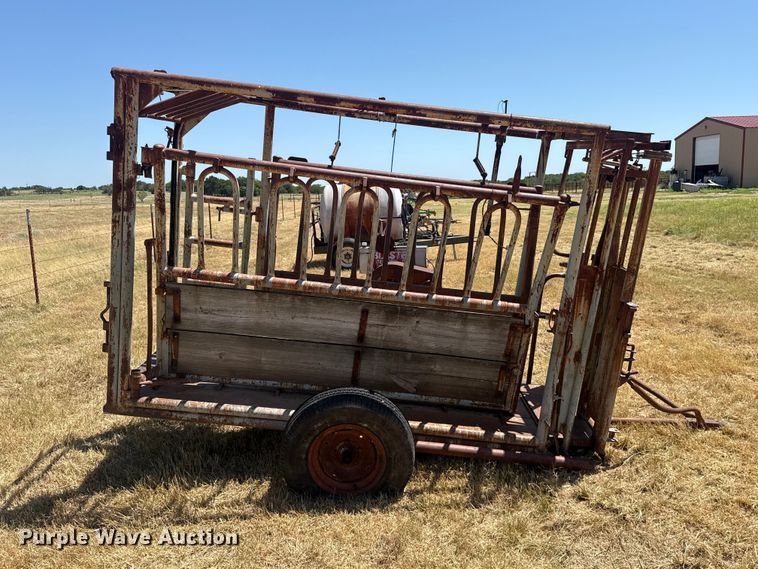 image for item FC4191 W-W Manufacturing Co. portable livestock chute