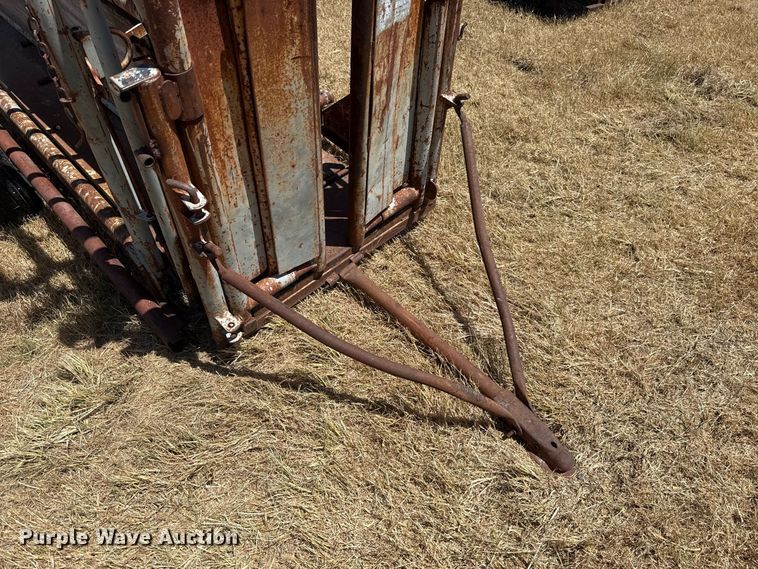image for item FC4191 W-W Manufacturing Co. portable livestock chute