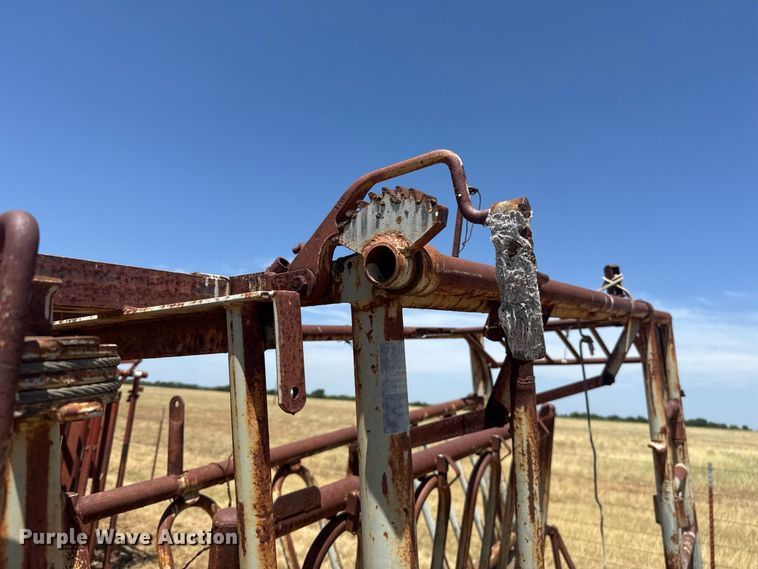 image for item FC4191 W-W Manufacturing Co. portable livestock chute