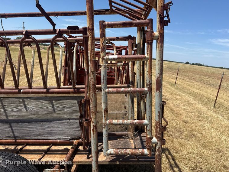 image for item FC4191 W-W Manufacturing Co. portable livestock chute