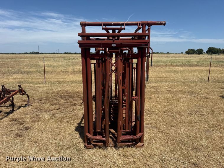 image for item FC4192 J&I Mfg. livestock chute