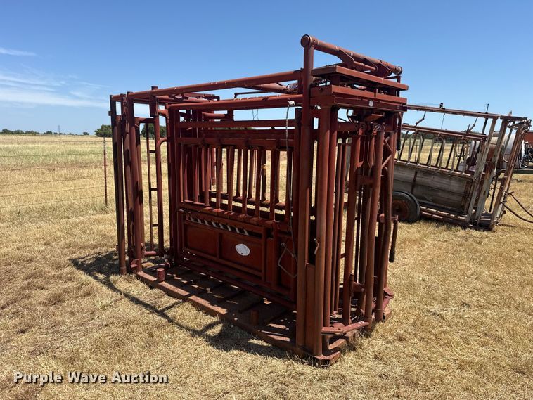 image for item FC4192 J&I Mfg. livestock chute