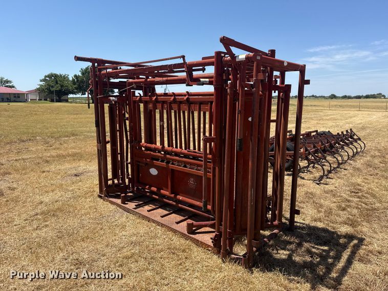 image for item FC4192 J&I Mfg. livestock chute