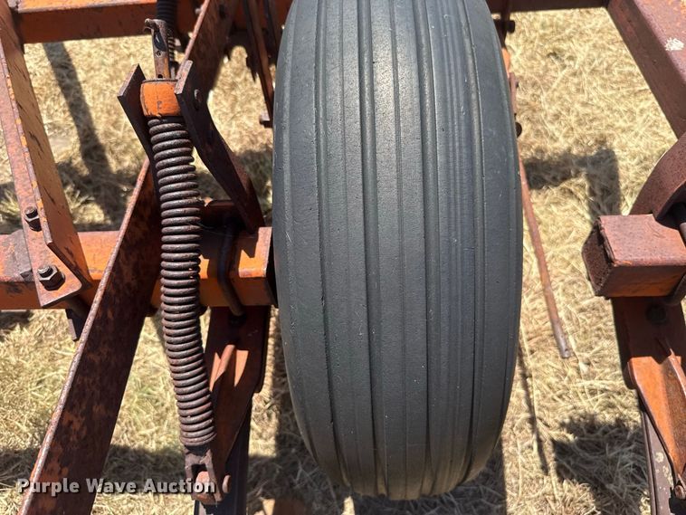 image for item FC4193 Field cultivator