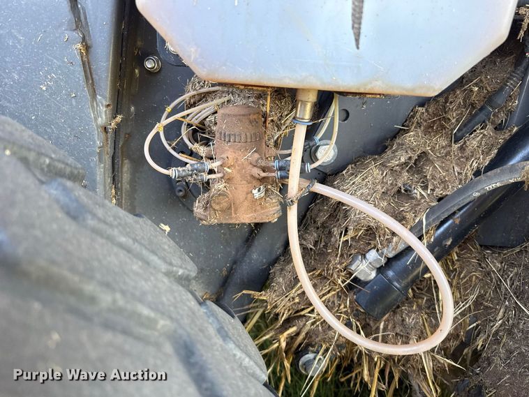 image for item FC4195 2023 Massey Ferguson RB4180V round baler