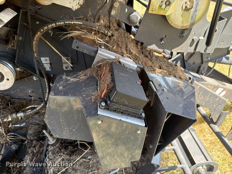 image for item FC4195 2023 Massey Ferguson RB4180V round baler