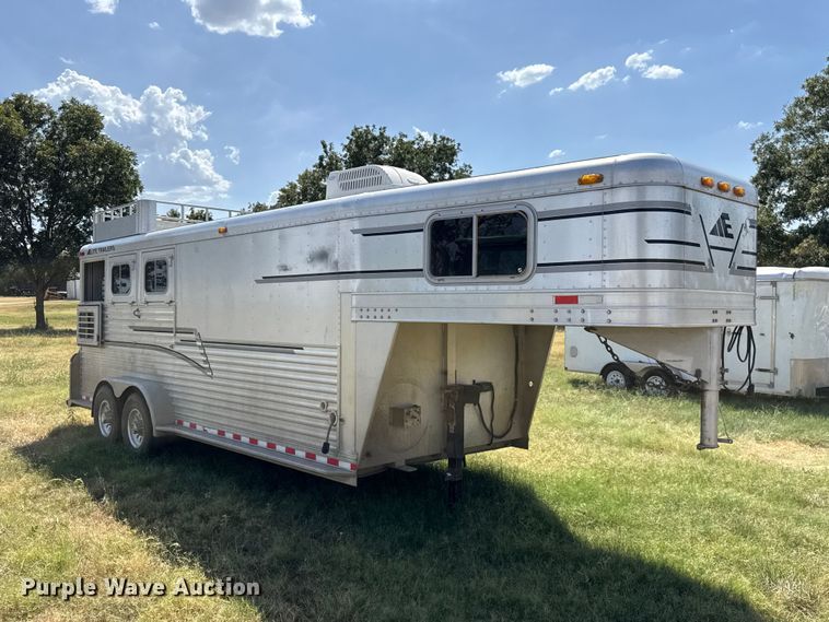 image for item FC4209 2002 Elite livestock trailer