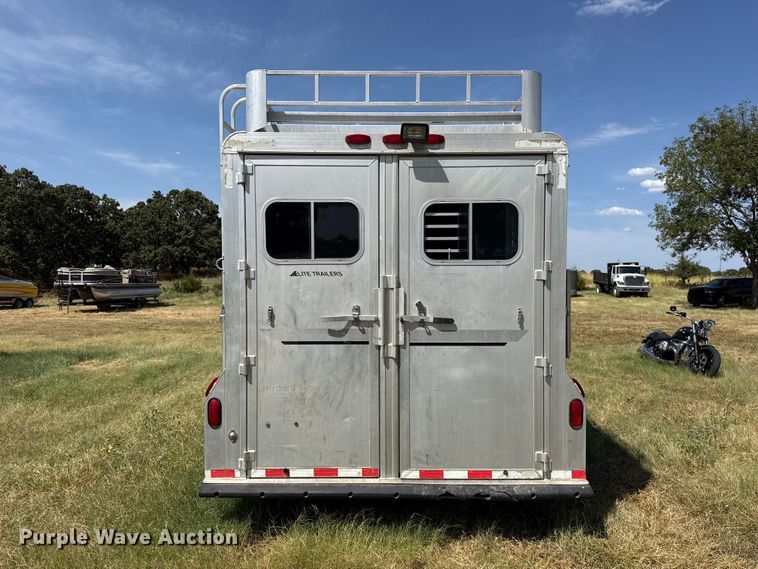image for item FC4209 2002 Elite livestock trailer