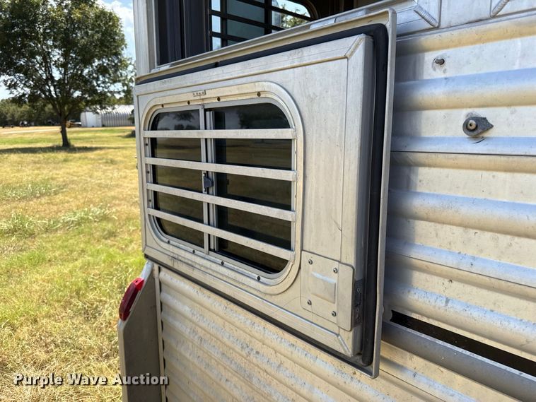 image for item FC4209 2002 Elite livestock trailer