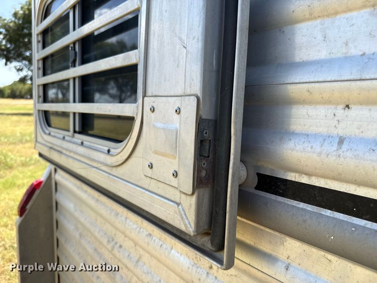 image for item FC4209 2002 Elite livestock trailer